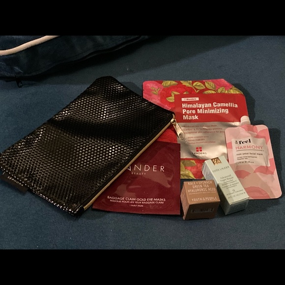 Sephora Handbags - Sephora cosmetic pouch~free with purchase~🎁